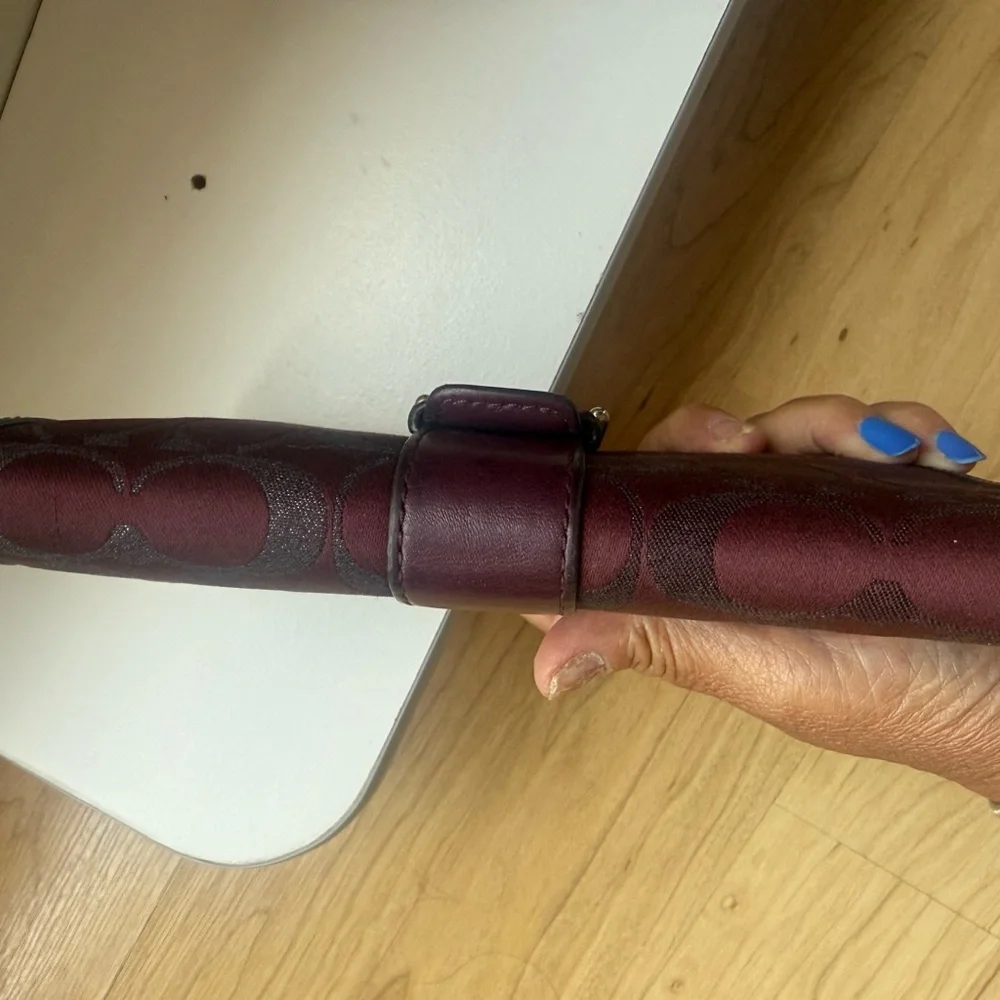 Coach Signature Jacquard Buckle Wallett​ - Picture 7 of 9